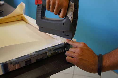 Tendre toile sur chassis